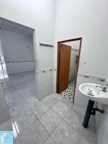 Bán Nhà Trệt cách Bờ kè Nhị Kiều 80m - hẻm thông Hùng Vương và Đinh Tiên Hoàng, P.Ninh Kiều