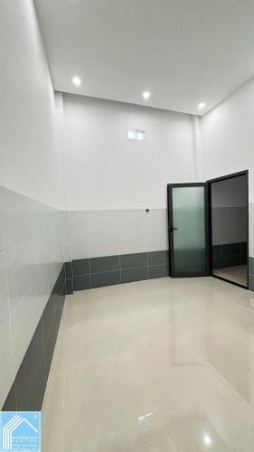 Bán Nhà Trệt Cách đường Lê Hồng Nhi 25m - Gần Bờ Kè Chợ Nổi Cái Răng