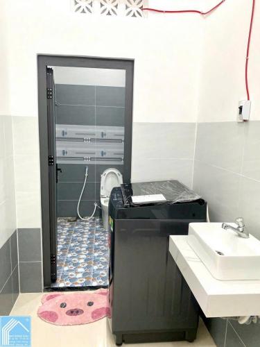 Bán Nhà Trệt Cách đường Lê Hồng Nhi 25m - Gần Bờ Kè Chợ Nổi Cái Răng