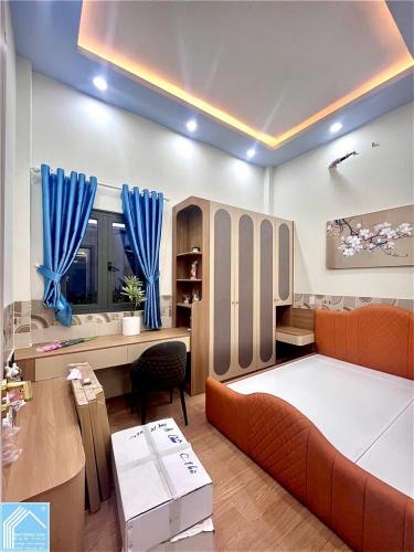 Bán Nhà Trệt Lầu 3 phòng Ngủ - hẻm đường Hồ Bún Xáng - Gần ĐHCT