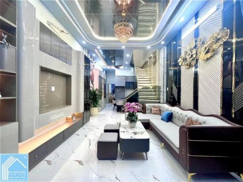 Bán Nhà Trệt Lầu 3 phòng Ngủ - hẻm đường Hồ Bún Xáng - Gần ĐHCT