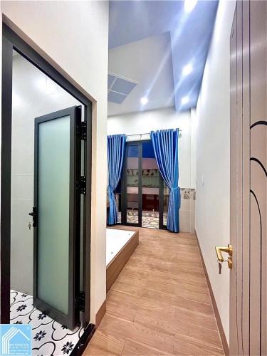 Bán Nhà Trệt Lầu 3 phòng Ngủ - hẻm đường Hồ Bún Xáng - Gần ĐHCT