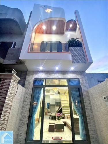 Bán Nhà Trệt Lầu 3 phòng Ngủ - hẻm đường Hồ Bún Xáng - Gần ĐHCT