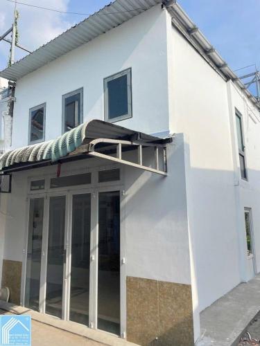 Bán Nhà Trệt Lầu Bê tông Nhẹ Trục chính hẻm 112 Hoàng Quốc Việt - Cách HQV 100m