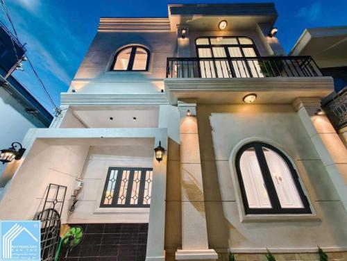 Bán Nhà Trệt Lầu cách Bờ kè Hùng Vương 50m - Gần Vincom, P.Ninh Kiều, Cần Thơ