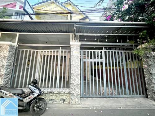 Bán Nhà Trệt Lầu Cách Bờ Kè Mạc Thiên Tích đối diện ĐH Cần Thơ 50m - Thông hẻm 15 Trần Văn Hoài