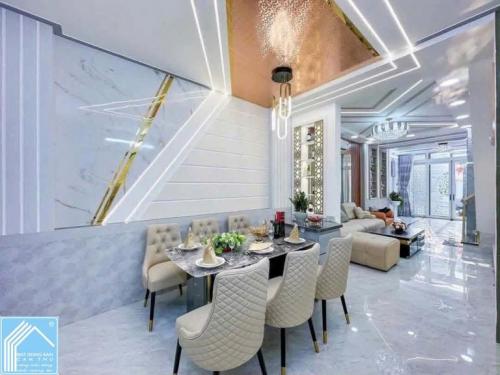 Bán Nhà Trệt Lầu Cách Khu Giảng viên ĐHCT 80m - Thông Hồ Bún Xáng, P.Tân An