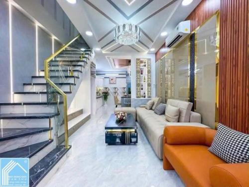 Bán Nhà Trệt Lầu Cách Khu Giảng viên ĐHCT 80m - Thông Hồ Bún Xáng, P.Tân An