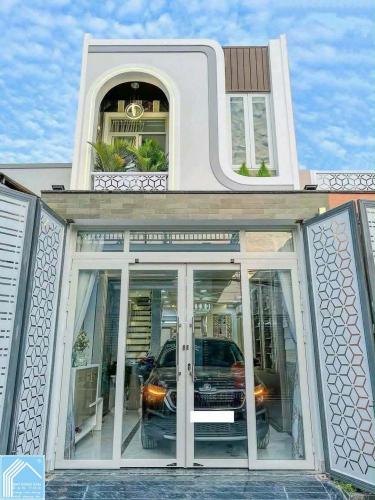 Bán Nhà Trệt Lầu Cách Khu Giảng viên ĐHCT 80m - Thông Hồ Bún Xáng, P.Tân An