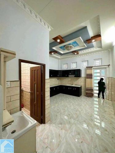 Bán nhà trệt lầu đường B24 kdc 91b sau lưng nhà đường nguyễn hiền