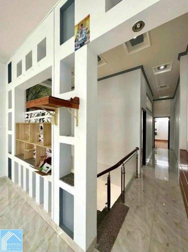 Bán nhà trệt lầu đường B24 kdc 91b sau lưng nhà đường nguyễn hiền
