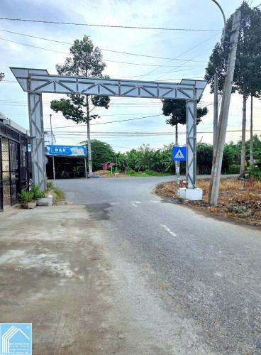 Bán nhà trệt lầu đường Vàm Ông Cửu, cách đường Huỳnh Thị Nở 15m, gần chợ Cái Chanh