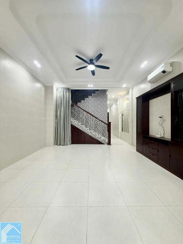 Bán Nhà Trệt Lầu Đường Xuân Hồng - cách BV Nhi Đồng chỉ 50m