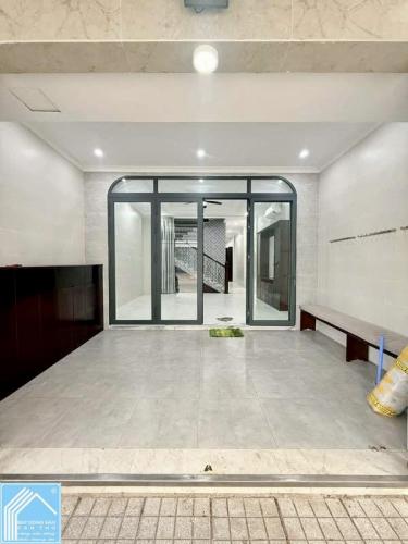 Bán Nhà Trệt Lầu Đường Xuân Hồng - cách BV Nhi Đồng chỉ 50m