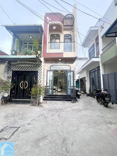Bán Nhà Trệt Lầu Góc 2 Mặt tiền hẻm 105 Trần Quang Diệu - Gần Chợ Bình Thuỷ Cần Thơ