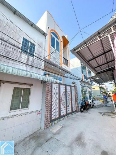 Bán Nhà Trệt Lầu hẻm 11 Nguyễn Văn Linh - Gần Hồ Bún Xáng ĐHCT