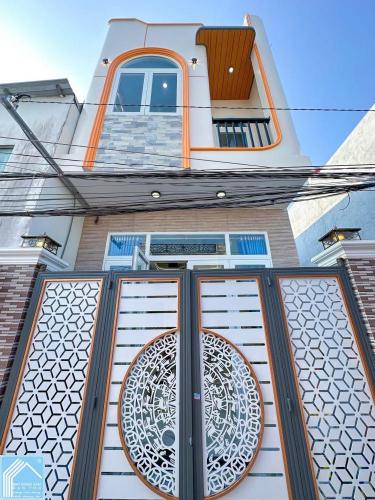 Bán Nhà Trệt Lầu hẻm 11 Nguyễn Văn Linh - Gần Hồ Bún Xáng ĐHCT