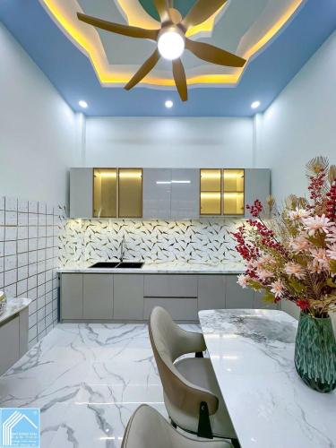 Bán Nhà Trệt Lầu hẻm 11 Nguyễn Văn Linh - Gần Hồ Bún Xáng ĐHCT