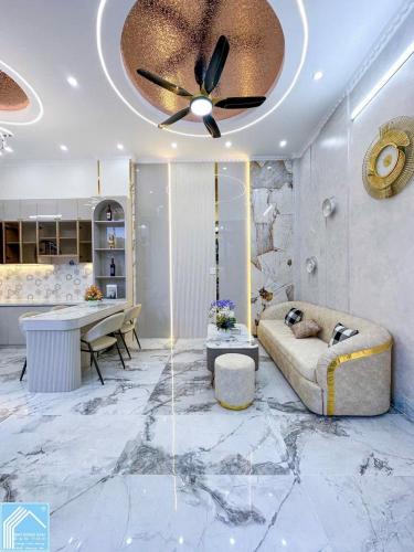 Bán Nhà Trệt Lầu hẻm 11 Nguyễn Văn Linh - Gần Hồ Bún Xáng và Trường ĐH Cần Thơ