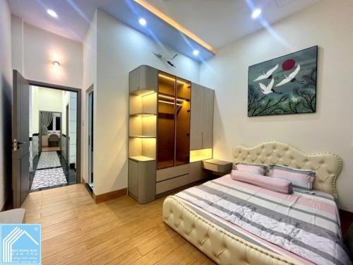 Bán Nhà Trệt Lầu hẻm 112 cách đường hoàng Quốc Việt 200m Thông hẻm 1 Trần Vĩnh Kiết
