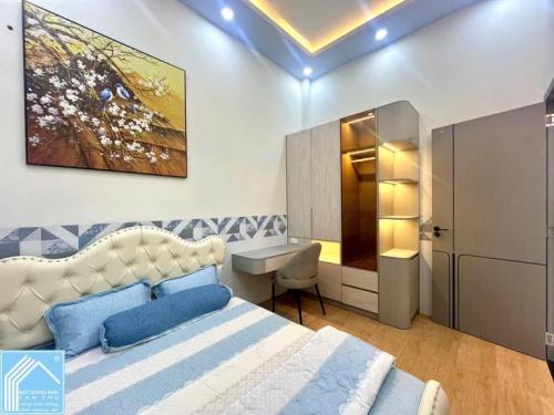 Bán Nhà Trệt Lầu hẻm 112 cách đường hoàng Quốc Việt 200m Thông hẻm 1 Trần Vĩnh Kiết
