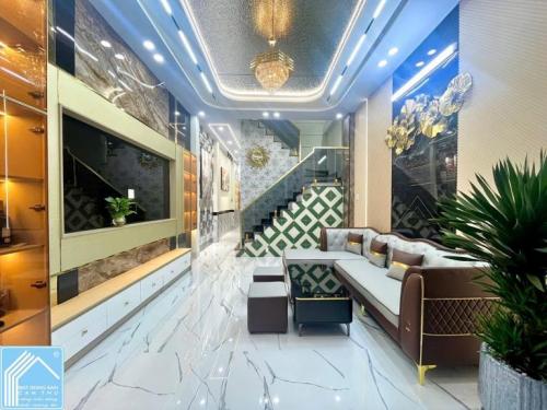 Bán Nhà Trệt Lầu hẻm 112 cách đường hoàng Quốc Việt 200m Thông hẻm 1 Trần Vĩnh Kiết