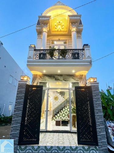 Bán Nhà Trệt Lầu hẻm 112 cách đường hoàng Quốc Việt 200m Thông hẻm 1 Trần Vĩnh Kiết