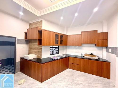 Bán Nhà Trệt Lầu Hẻm 117/12 Hoàng Văn Thụ - Cách Mặt tiền HVT 65m