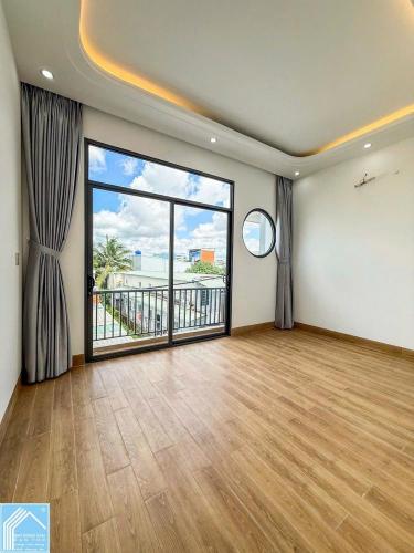 Bán nhà trệt lầu hẻm 311 đường nguyễn văn cừ - gần đh công nghệ, cđ y tế