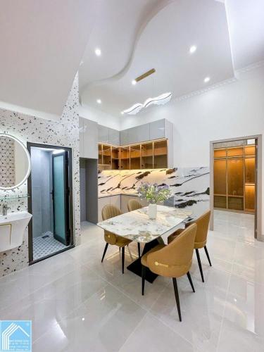 Bán Nhà Trệt Lầu hẻm 388 đường Nguyễn Văn Cừ - cách KDC Đại Ngân 40m