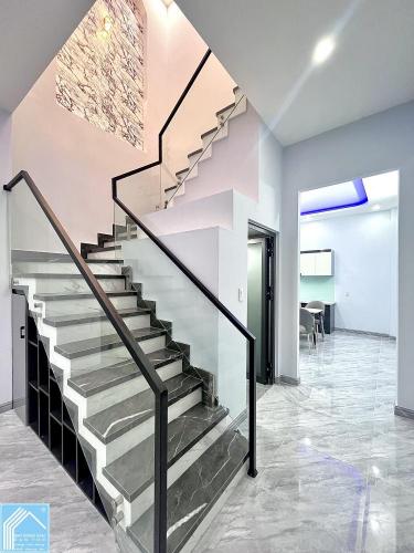 Bán Nhà Trệt Lầu hẻm 5 đường Trần Vĩnh Kiết vào 50m, P.An Bình, Cần Thơ