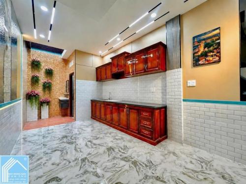 Bán Nhà trệt lầu hẻm 68 cách đường CMT8 ~50m - Xéo trường CĐ kinh tế kỹ thuật Cần Thơ