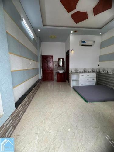 Bán Nhà Trệt Lầu hẻm 7 Nguyễn Văn Linh - Ngang BV Đa Khoa Trung Ương Cần Thơ
