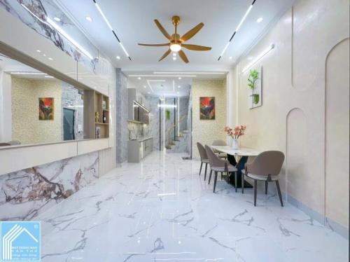 Bán Nhà Trệt Lầu hẻm 9 Phạm Ngọc Hưng - Cách Bờ Sông 60m - Gần Cao đẳng Y Tế