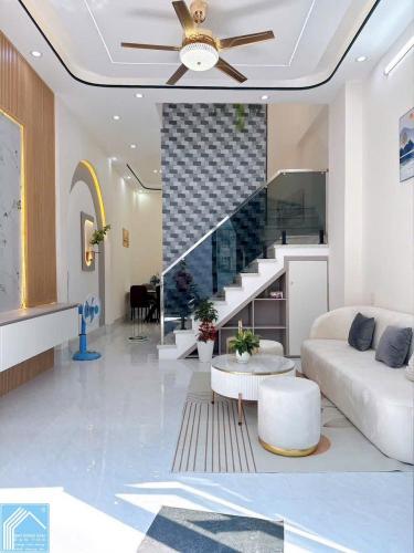 Bán Nhà Trệt Lầu hẻm 9 Phạm Ngọc Hưng - Gần trường CĐ Y Tế - Cách Võ Văn Kiệt 250m