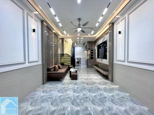 Bán Nhà Trệt Lầu hẻm Tổ 3 Cách Hồ Bún Xáng 50m - Cách ĐHCT 100m, P.Tân An, TP.Cần Thơ