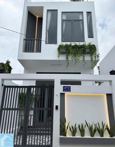 Bán Nhà Trệt Lầu Hiện Đại Đường Hoa Viên Thành Đạt Gần Siu Thị LOTTE Trung tâm Cần Thơ - Đông Nam