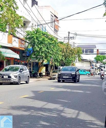 Bán Nhà Trệt Lầu Mặt tiền đường Trần Ngọc Quế - Cách đường 30/4 50m, P.Ninh Kiều