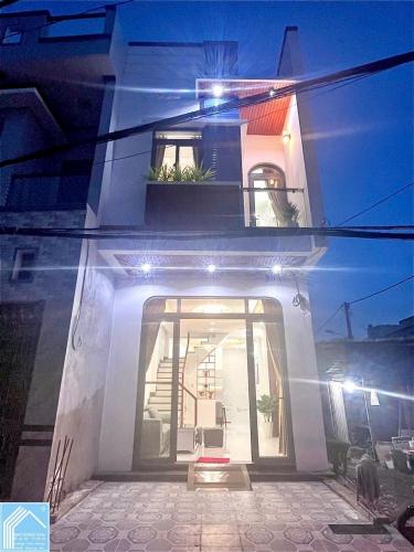 Bán Nhà Trệt Lầu Mới Full Nội Thất Kế Trục chính KDC 3A - Gần Chợ Nổi + Trường học