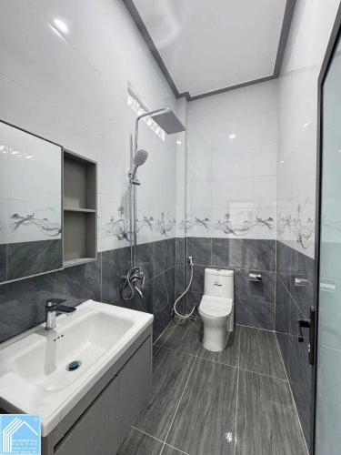 Bán Nhà Trệt Lầu Mới Hoàn Thiện 200m2 Sàn- Đường B12 KDC PHÚ AN - LH 0942495498 PHƯƠNG