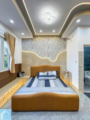 BÁN NHÀ TRỆT LẦU MỚI KDC CỬU LONG, NGUYÊN VĂN LINH, TRUNG TÂM TP. CẦN THƠ