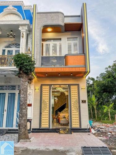 BÁN NHÀ TRỆT LẦU MỚI KDC CỬU LONG, NGUYÊN VĂN LINH, TRUNG TÂM TP. CẦN THƠ