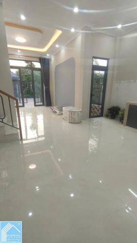 Bán Nhà Trệt Lầu mới xây Mặt tiền đường Huỳnh Thị Nở, P.Cái Răng