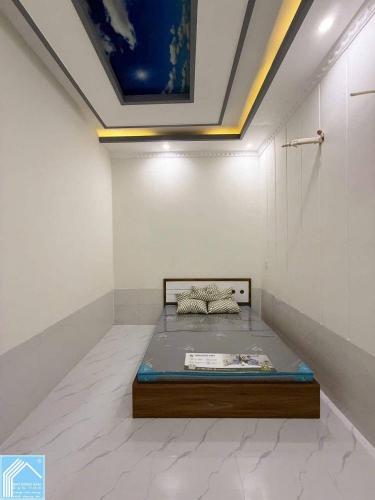 Bán Nhà Trệt Lầu Sân thượng đường số 12 KDC Hồng Phát - Xéo Công Viên, Hồ Bơi, trường học 