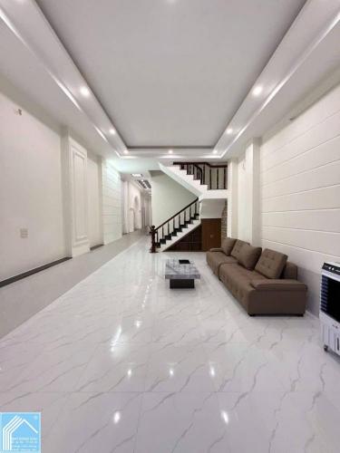 Bán Nhà Trệt Lầu Sân thượng đường số 12 KDC Hồng Phát - Xéo Công Viên, Hồ Bơi, trường học 