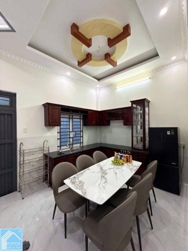 Bán Nhà Trệt Lầu Sân thượng đường số 12 KDC Hồng Phát - Xéo Công Viên, Hồ Bơi, trường học 