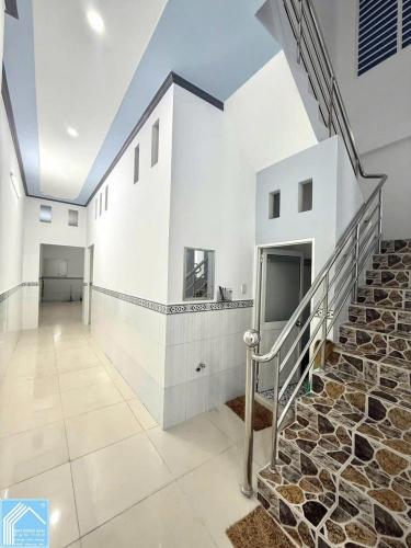 Bán Nhà Trệt Lầu Sân thượng Mặt tiền đường Trần Nam Phú - Thông Nguyễn Văn Cừ & Hồ Bún Xáng