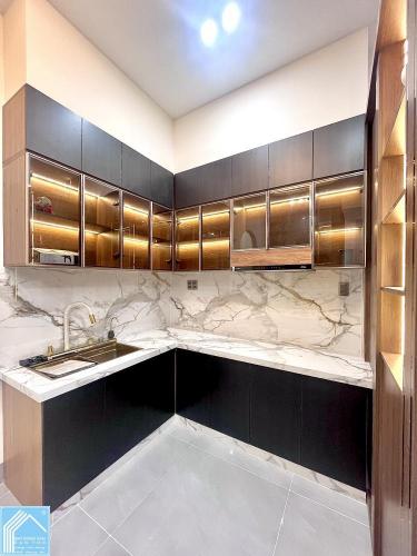 Bán Nhà Trệt Lầu Trục chính hẻm 136 cách Hoàng Quốc Việt 100m - Gần chợ Nổi, trường học các cấp