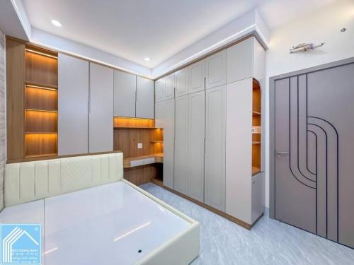 Bán nhà trệt lầu trục chính hẻm 137 Hoàng Quốc Việt, cách mặt tiền 40m, gần chợ An Bình
