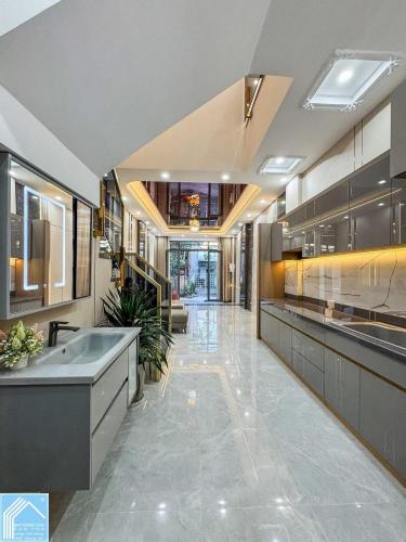 Bán Nhà Trệt Lầu Trục chính hẻm 169 đường 3/2 - Thông 30/4 - Kế trường Tiểu học Hưng Lợi 2